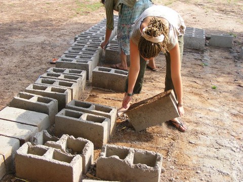 Chantier construction bâtiment scolaire.