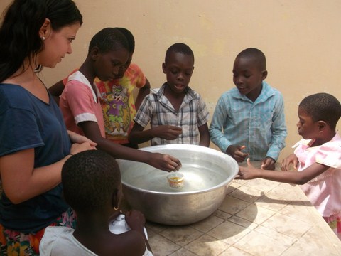Atelier jeux avec les enfants